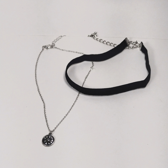 Set of 2 Black Velvet Choker & Sunshine Crystal Pendant Silver tone Necklace - Picture 1 of 11